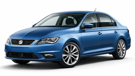 Mavi renk bir Seat Toledo arabadır. Bu araç Imperial Car Rental tarafından kiraya verilmektedir.