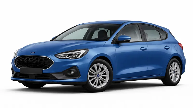 Ford Focus auto compatta blu a noleggio hatchback disponibile per il noleggio su sfondo bianco.