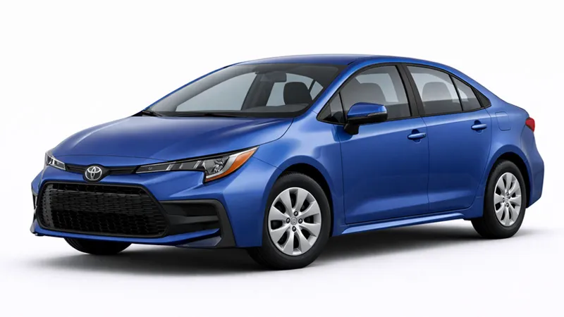 Toyota Corolla bleu, véhicule de location compact adapté à la conduite en ville et à la location de voiture.