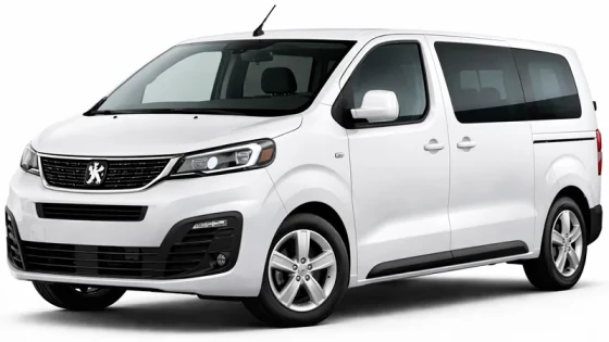 Der Peugeot Expert ist weiß. Dieses Fahrzeug wird von der Firma Imperial Car Rental zur Vermietung angeboten.